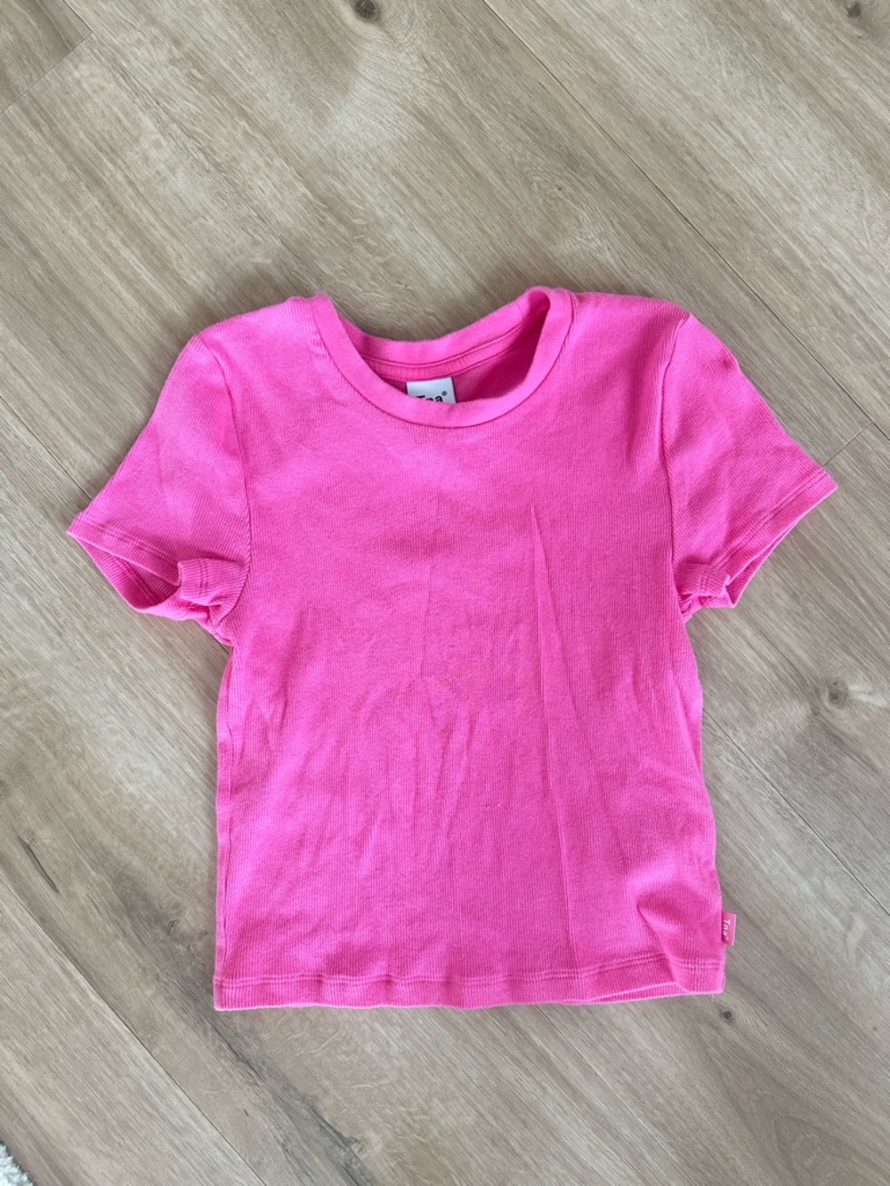 TNA Short Sleeve Tee in Bright Pink